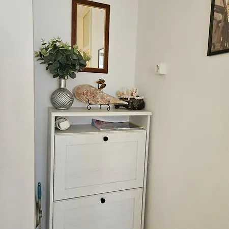 Romana With A Spacious Terrace Apartman Split