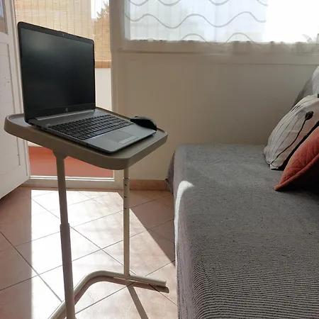 Apartman Romana With A Spacious Terrace Split