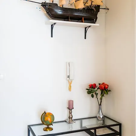 Romana With A Spacious Terrace * سبليت