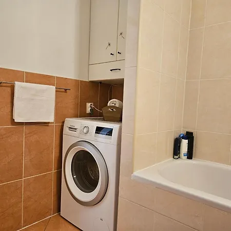 Romana With A Spacious Terrace * Спліт