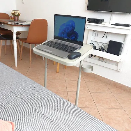 Romana With A Spacious Terrace * Спліт