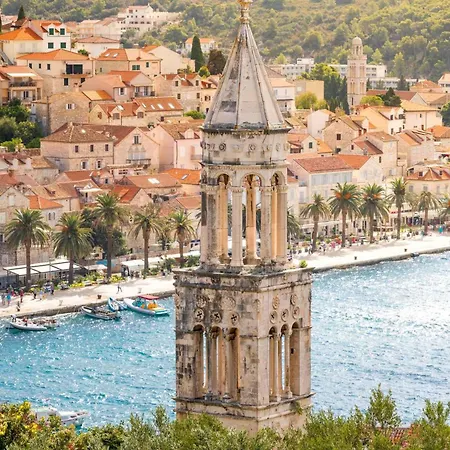 Romana With A Spacious Terrace * Split
