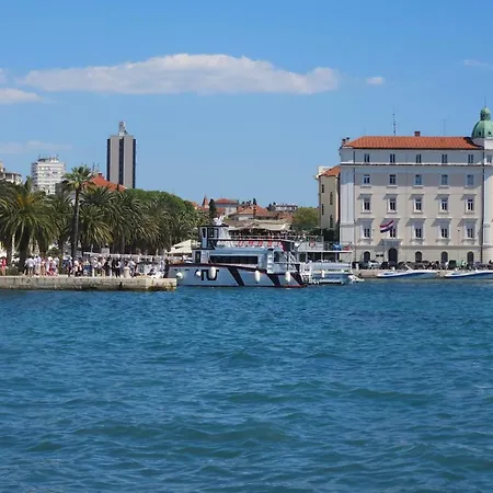 Romana With A Spacious Terrace * Split