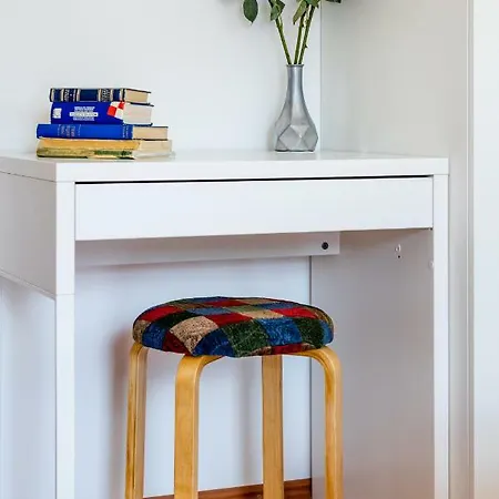 Romana With A Spacious Terrace *