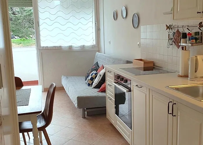 Lägenhet Romana With A Spacious Terrace