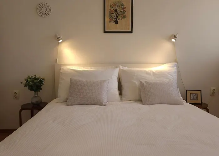 Romana With A Spacious Terrace Lägenhet