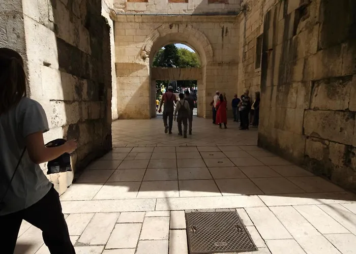 Romana With A Spacious Terrace