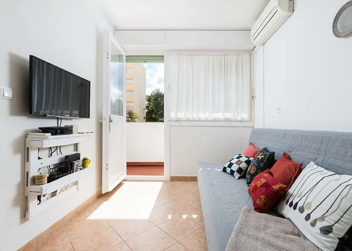 Romana With A Spacious Terrace