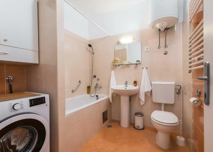 Διαμέρισμα Romana With A Spacious Terrace Σπλιτ